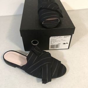 Marc Cain Navy Pinstriped Slides Size 38